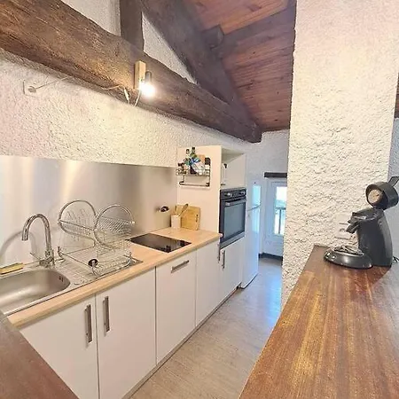 Rochambeau - T2 - Hyper Centre - Clim דירה אז'ן